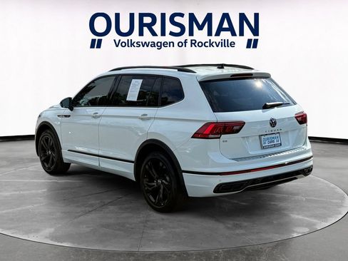 Used 2023 Volkswagen Tiguan SE R-Line FWD image 4