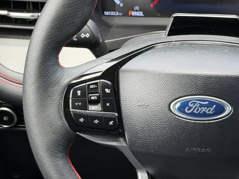 Used 2025 Ford Explorer ST-Line w/ Premium Package RWD image 16