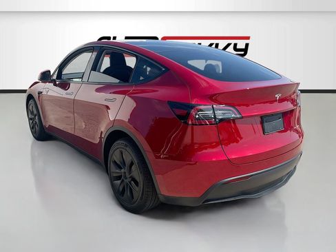 Used 2024 Tesla Model Y Long Range AWD/4WD image 5