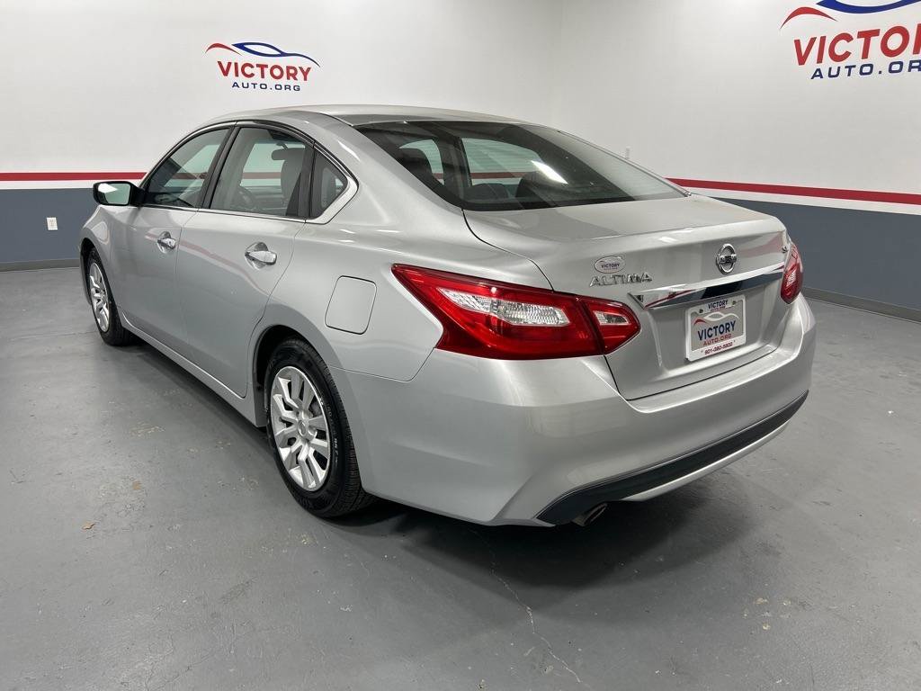 Used 2016 Nissan Altima 2.5 S FWD image 4