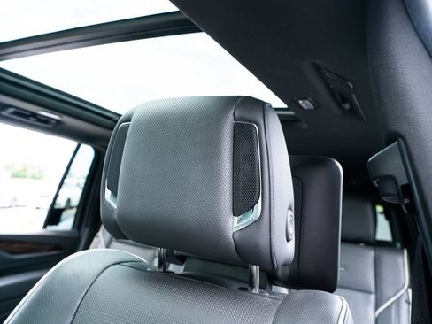 Used 2024 Cadillac Escalade ESV Premium Luxury w/ LPO, Floor Liner Package RWD image 32
