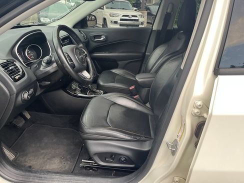 Used 2019 Jeep Compass Limited AWD/4WD image 20