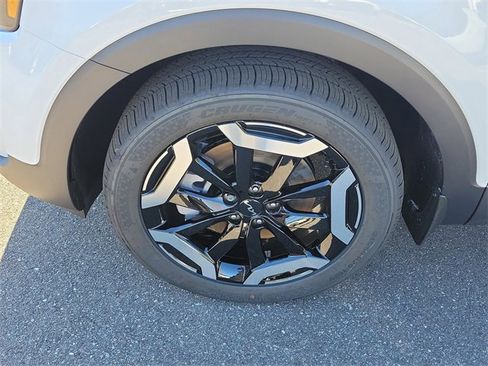 New 2025 Kia Telluride S image 39