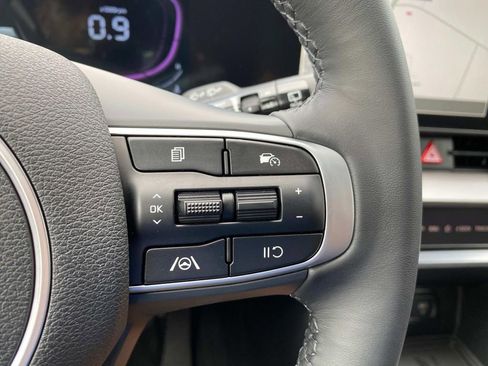 New 2025 Kia Sportage EX image 15