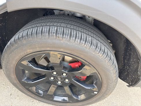 Used 2023 Ford Explorer ST w/ Equipment Group 401A image 11