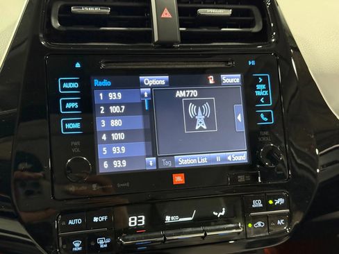 Used 2017 Toyota Prius Four w/ Premium Convenience Package image 27