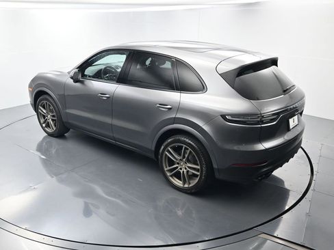 Used 2019 Porsche Cayenne image 35