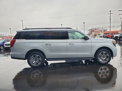 New 2026 Ford Expedition Max Active AWD/4WD image 5