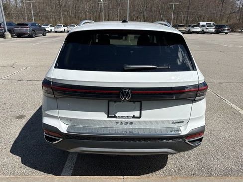 New 2026 Volkswagen Taos SE AWD/4WD image 6