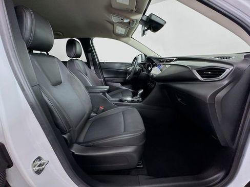 Used 2022 Buick Encore GX Select AWD/4WD image 41