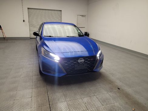 Used 2025 Nissan Altima 2.5 SR FWD image 15