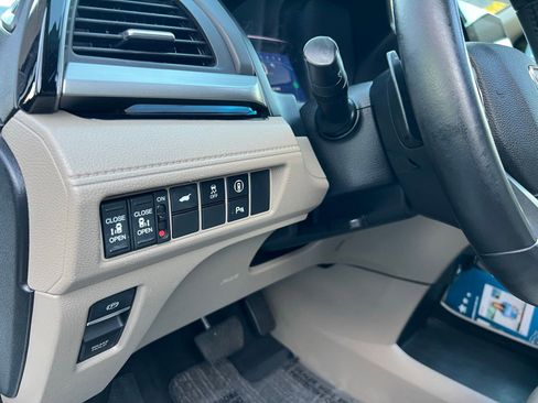 Used 2022 Honda Odyssey Touring image 28