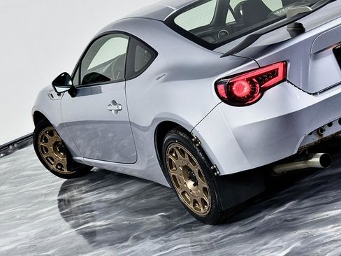 Used 2015 Scion FR-S RWD image 13