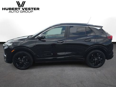 Used 2024 Buick Encore GX Sport Touring FWD image 1