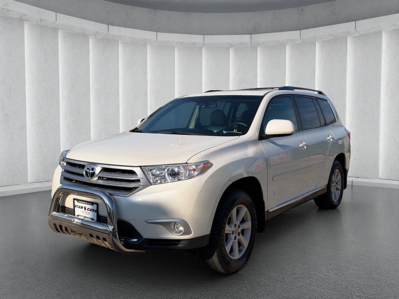 Used 2012 Toyota Highlander SE w/ Tow Pkg AWD/4WD image 1