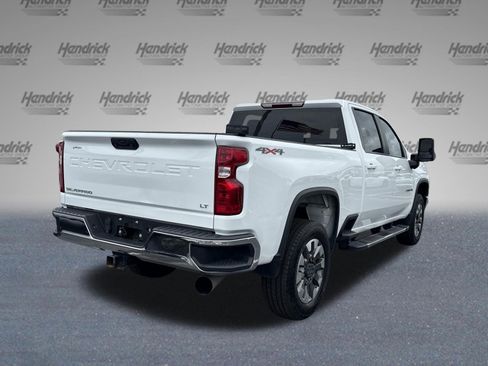 Used 2023 Chevrolet Silverado 2500 LT AWD/4WD image 10