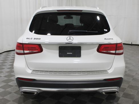 Used 2019 Mercedes-Benz GLC 300 4MATIC image 32