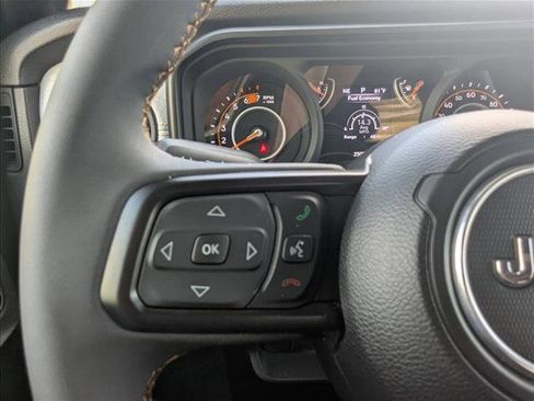 Used 2024 Jeep Wrangler Sport S image 15