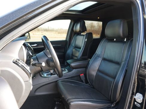Used 2021 Jeep Grand Cherokee Limited w/ Quick Order Package 28K 80th AWD/4WD image 12