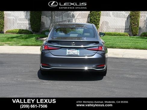 Used 2023 Lexus ES 300h w/ Premium Package FWD image 5
