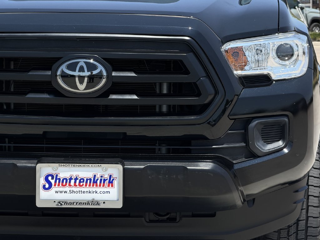Used 2021 Toyota Tacoma SR w/ SR Convenience Package RWD image 8