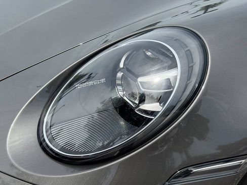 Certified 2022 Porsche 911 Turbo S AWD/4WD image 30