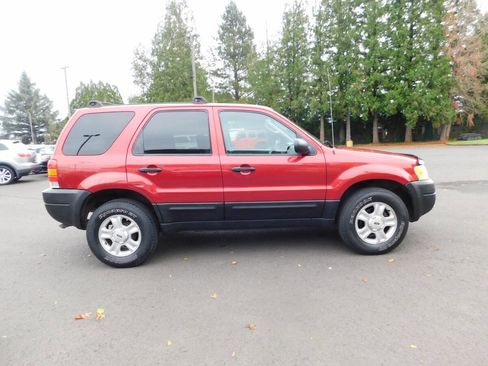 Used 2003 Ford Escape XLT image 17
