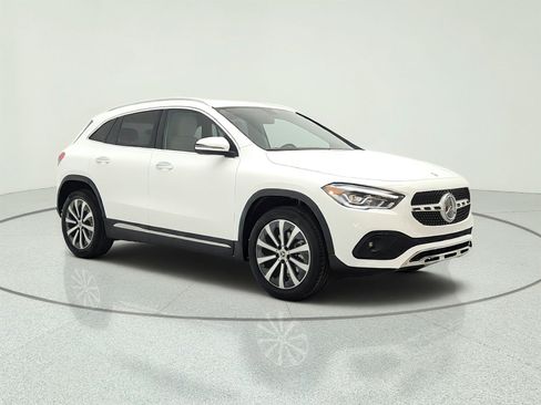 Certified 2023 Mercedes-Benz GLA 250 4MATIC image 3