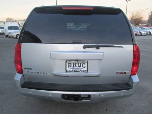 Used 2012 GMC Yukon XL SLT w/ SLT-2 Equipment Package image 5