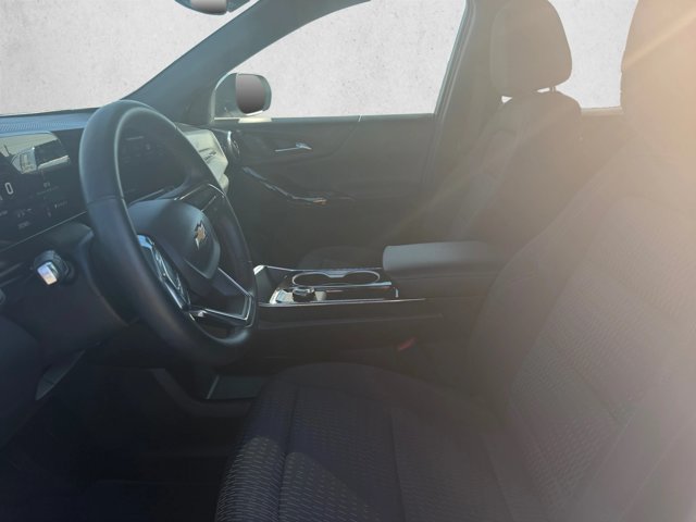 Used 2026 Chevrolet Equinox LT AWD/4WD image 15