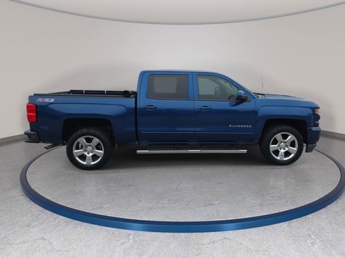 Used 2017 Chevrolet Silverado 1500 LT w/ All Star Edition AWD/4WD image 4
