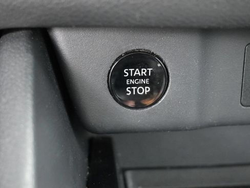 Used 2024 Nissan Rogue S FWD image 36