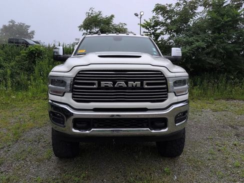 Used 2023 RAM 2500 Laramie AWD/4WD image 2
