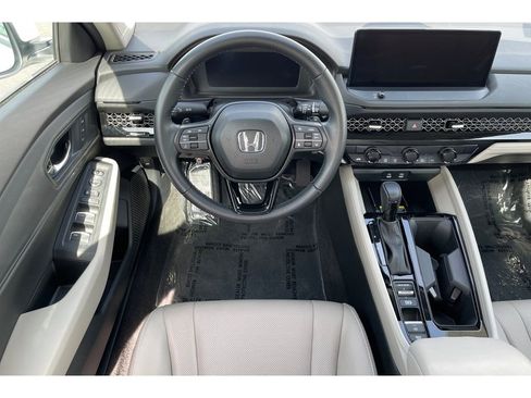Certified 2025 Honda Accord EX-L image 16