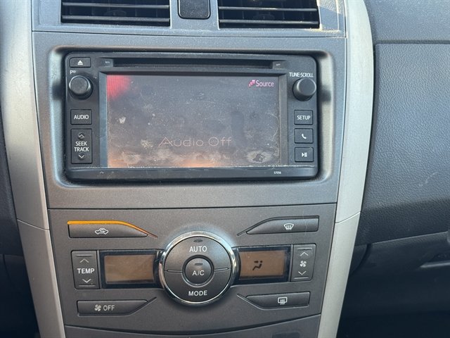 Used 2013 Toyota Corolla S w/ Premium Pkg FWD image 8