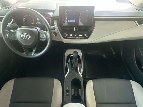 Used 2025 Toyota Corolla LE FWD image 24