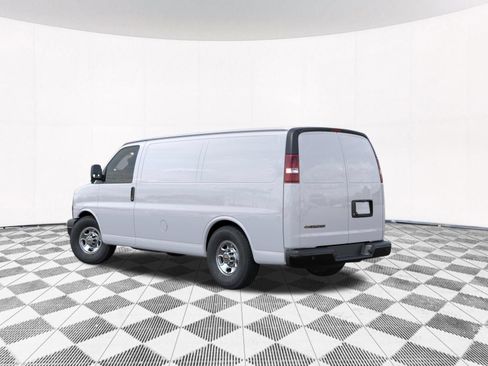 New 2026 Chevrolet Express 2500 w/ Driver Convenience Package RWD image 6