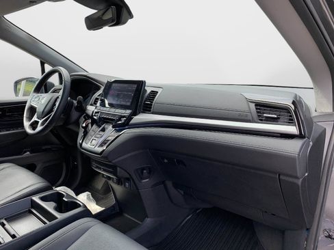Certified 2024 Honda Odyssey Touring image 38