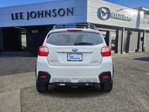 Used 2015 Subaru Crosstrek 2.0i Premium AWD/4WD image 4