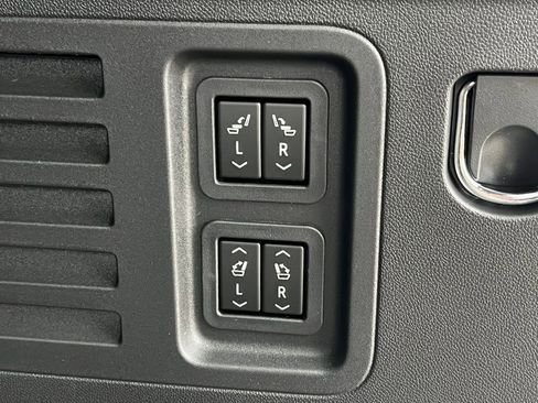 New 2026 Buick Enclave Preferred w/ Power Package image 35