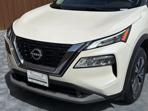 Used 2023 Nissan Rogue SV FWD image 18