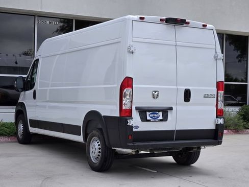 Used 2026 RAM ProMaster 2500 w/ Convenience Group FWD image 5