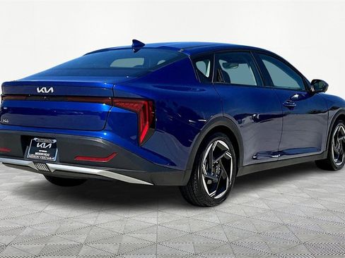 Certified 2025 Kia K4 EX image 2