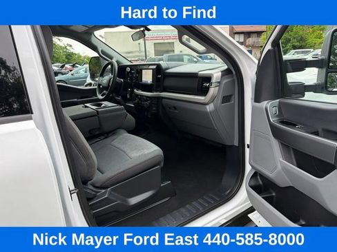 Used 2025 Ford F250 XLT AWD/4WD image 14
