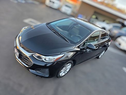 Used 2019 Chevrolet Cruze LS w/ LS Convenience Package FWD image 11