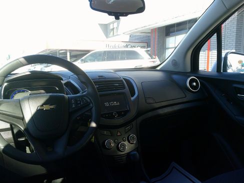 Used 2016 Chevrolet Trax LS image 20