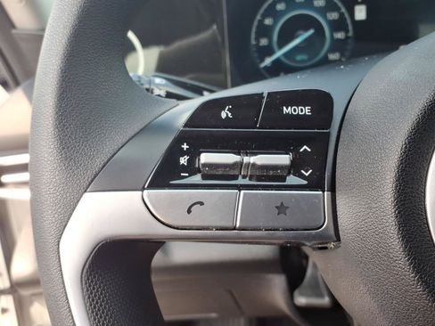 Certified 2024 Hyundai Elantra SEL FWD image 28