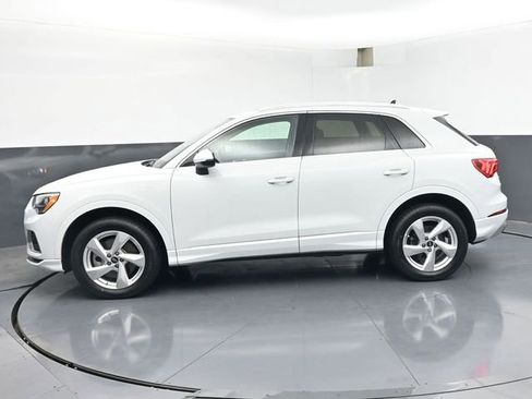 Used 2022 Audi Q3 2.0T Premium AWD/4WD image 4