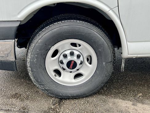 New 2025 GMC Savana 3500 1WT w/ Power Convenience Package image 9