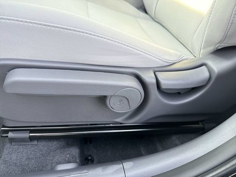 Used 2026 Hyundai Kona SEL Sport AWD/4WD image 14